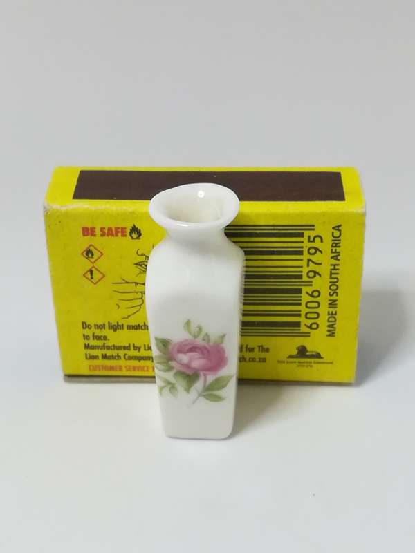 Miniature White Vase with Flower (for Printer's Tray/Dollhouse)