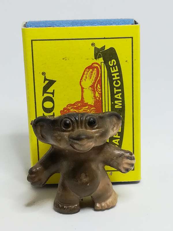 Miniature Gray & Beige Troll (Miniature, suitable for printer's tray)