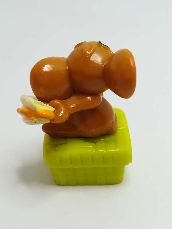Miniature Mouse Holding Sandwich (Miniature, suitable for printer's tray)