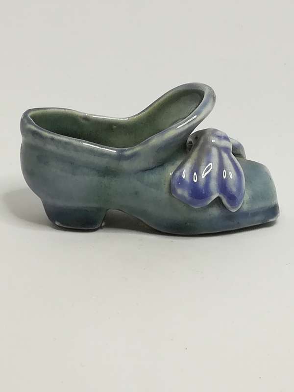 Miniature Vintage Grey & Blue Court Shoe with Bow Detail (Miniature, suitable for printer's tray)