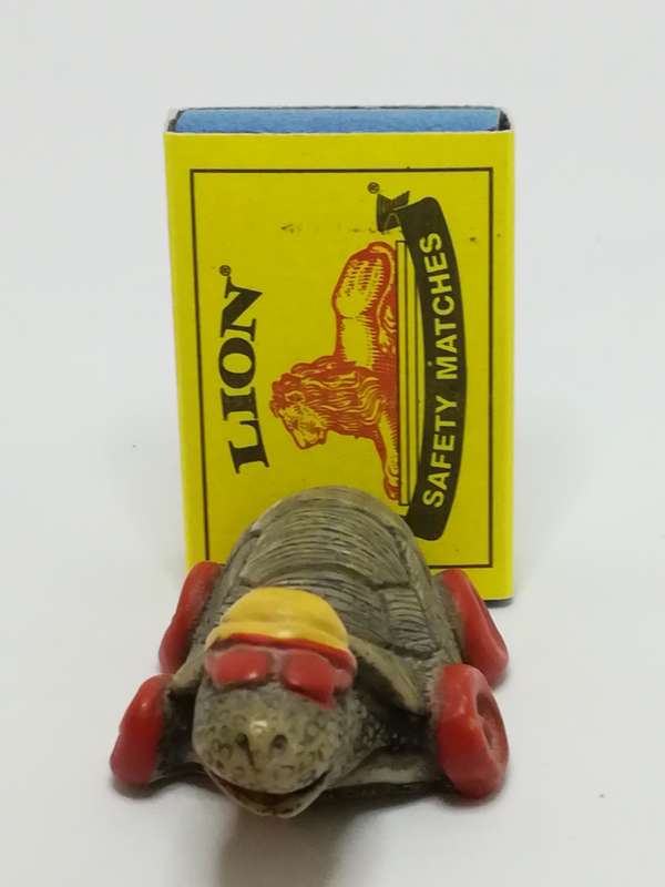 Miniature Tortoise on Red Wheels & Wearing Yellow Cap & Red Sun Glasses (Miniature, suitable for ...