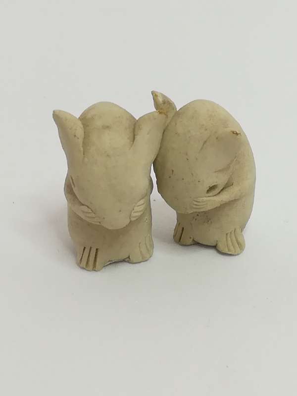 Miniature Two Shy Mice Holding Its Face (Miniature, suitable for printer's tray)