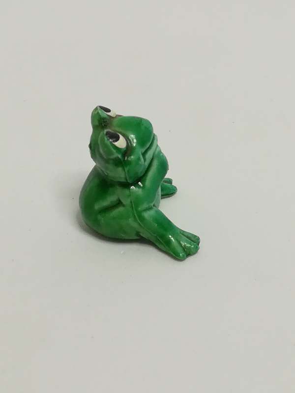 Miniature Green Frog Relaxing (Miniature, suitable for printer's tray)