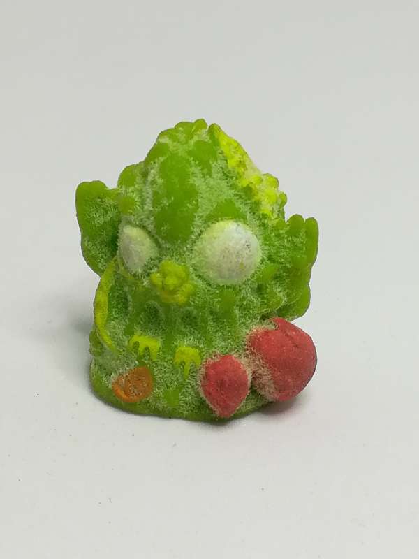 Miniature Light Green Pencil Popper Monster Holding Fruit (Miniature, suitable for printer's tray)