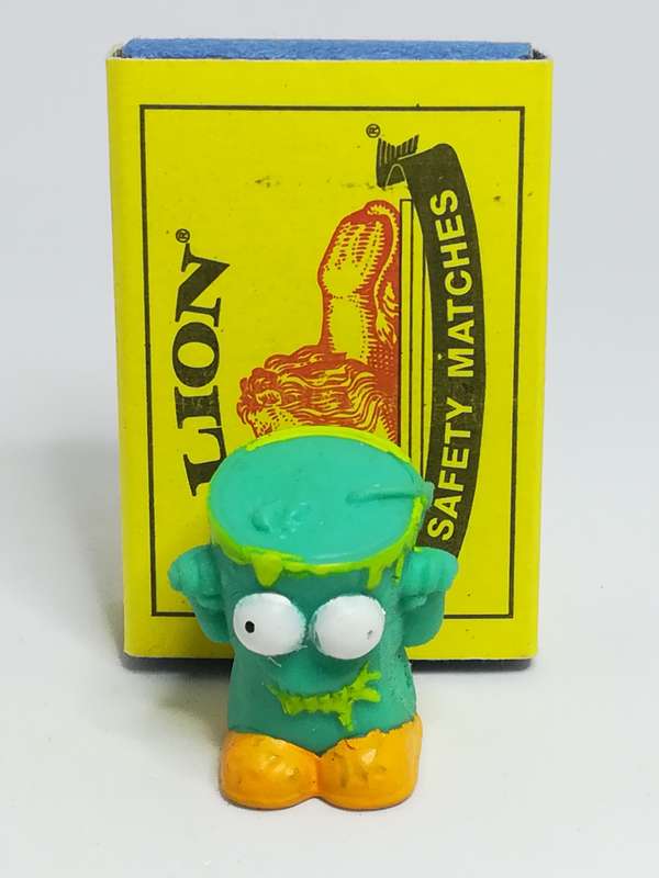 Miniature Turquoise Blue, Green & Orange Shoes Pencil Popper Monster (Miniature, suitable for pri...
