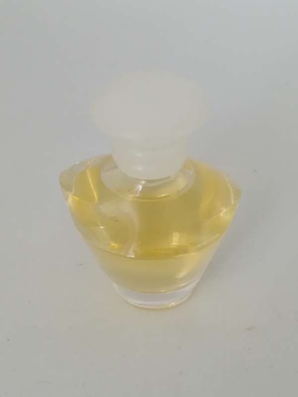 Miniature Perfume Bottle: Name Unknown - Unknown (5ml)