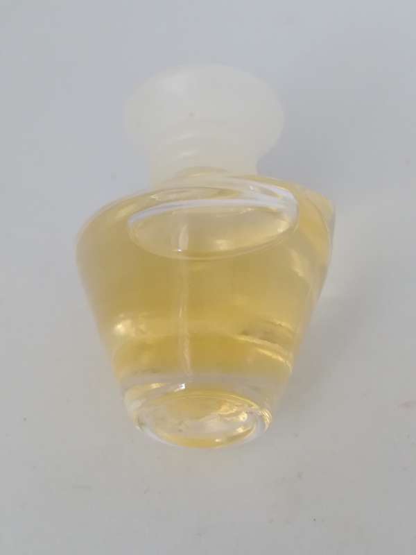 Miniature Perfume Bottle: Name Unknown - Unknown (5ml)