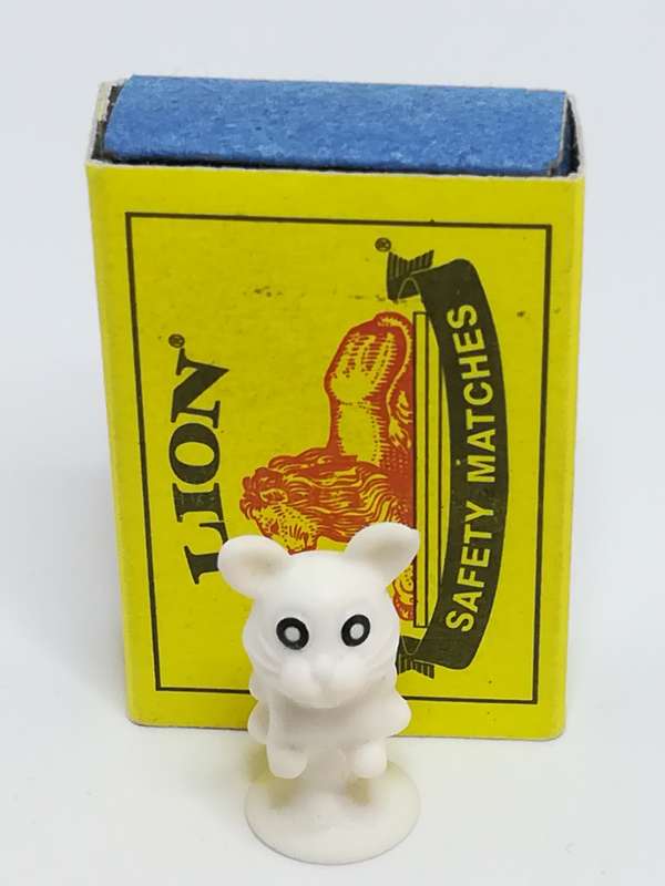 Stikeez - Design 06 - White Bunny
