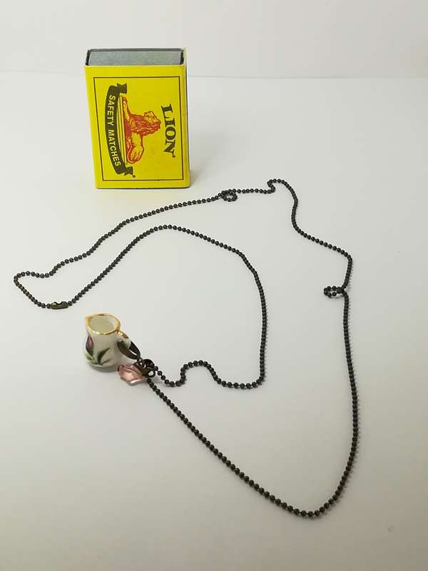 Fashion Necklace with Floral Milk Mug Charm on Bubbly Chain