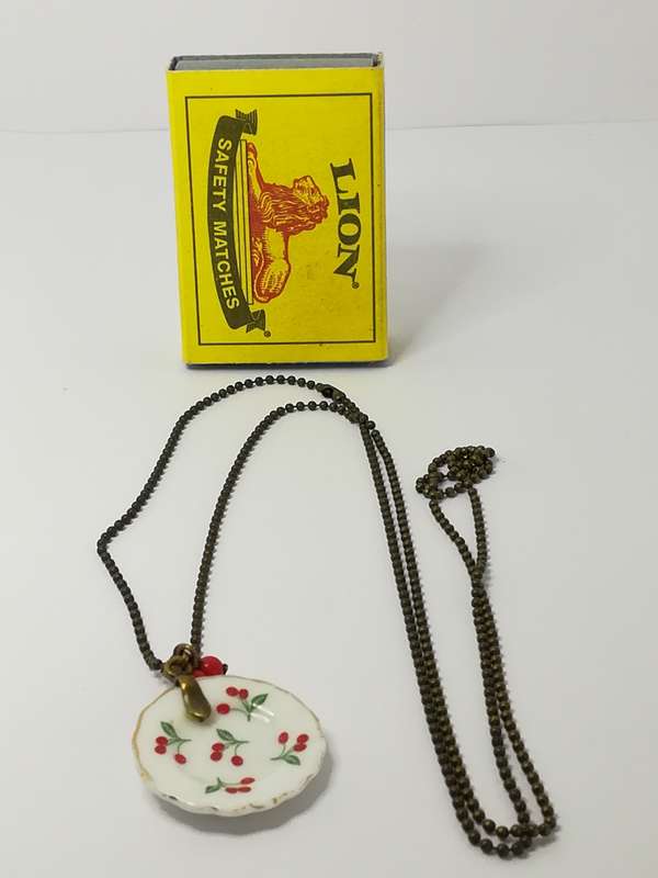 Fashion Necklace with Miniature Dinner Plate Charm on Bubbly Chain