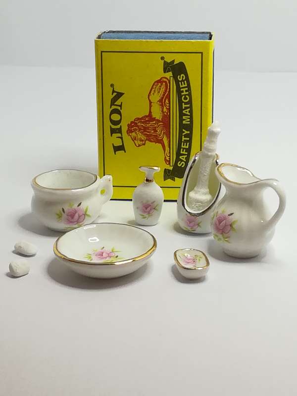 Bathroom Set (Miniature, suitable for printer's tray) Floral Pink