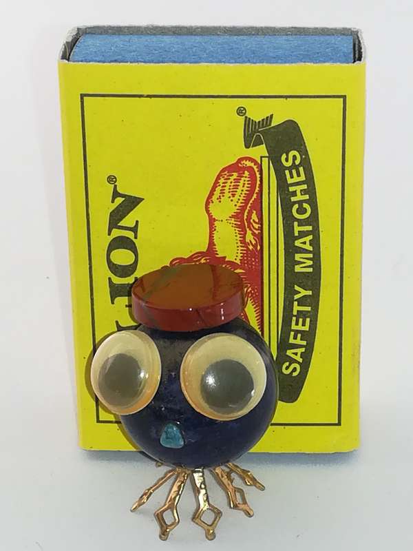 Miniature Abstract Gemstone with Big Wobbly Eyes - Style 1 (Miniature, suitable for printer's tray)