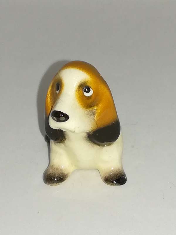 Miniature Ceramic White, Black & Brown 'Beagle Hound' Dog - Style 2 (Miniature, suitable for prin...