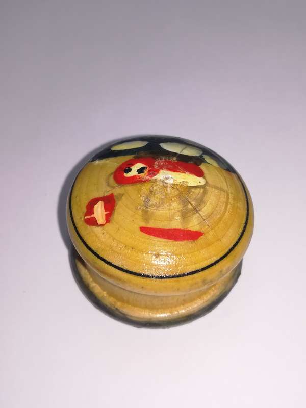 Miniature Round Wooden Container with Painted Design on Lid (Miniature, suitable for printer's tray)