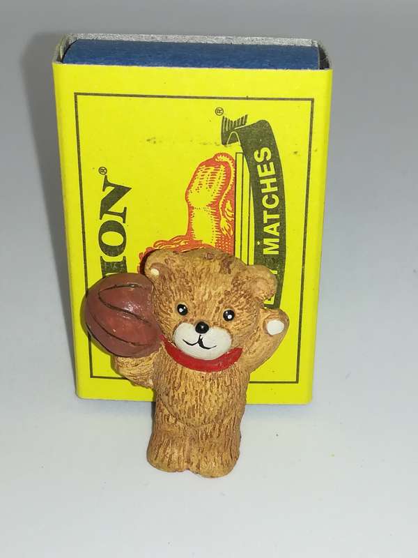 Miniature Ceramic Teddy Bear holding Basket Ball (Miniature, suitable for printer's tray)