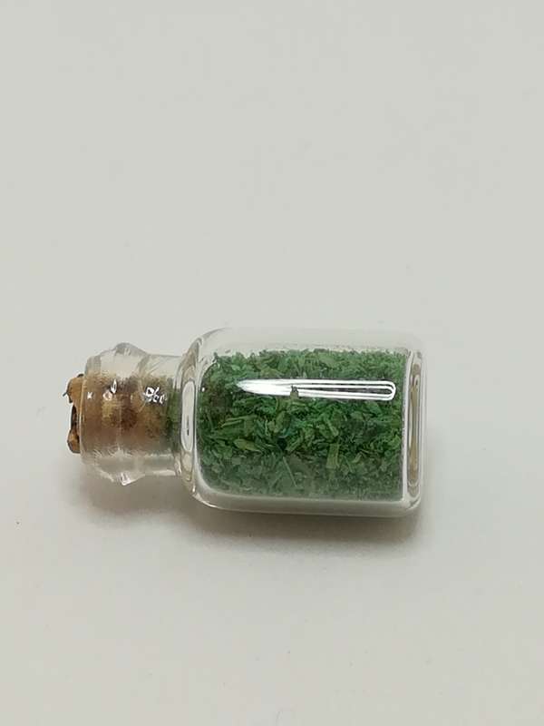 Miniature Dark Green Spice Bottle (Miniature, suitable for printer's tray)