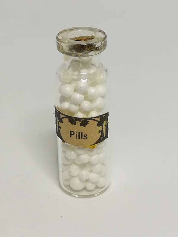 Miniature Bottle White Pills (Miniature, suitable for printer's tray)