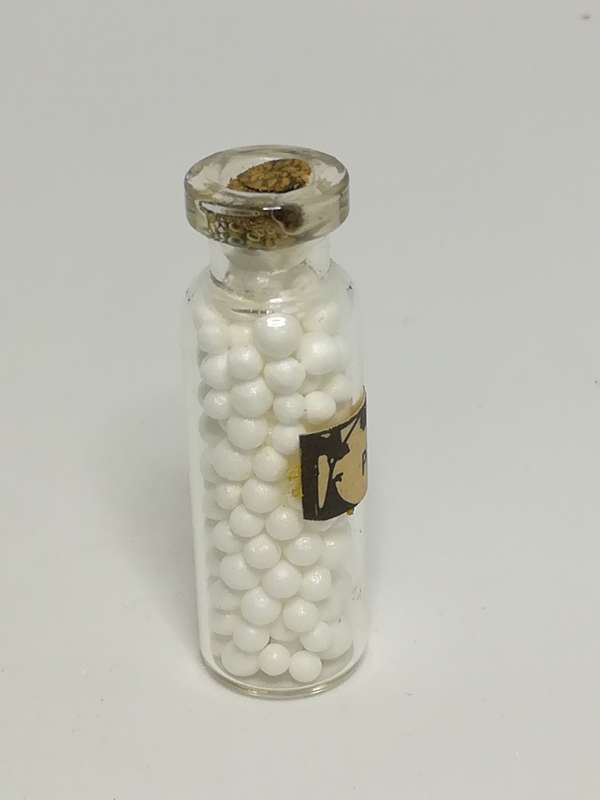 Miniature Bottle White Pills (Miniature, suitable for printer's tray)