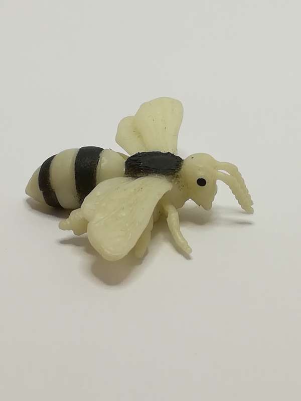Miniature Black & White Striped Bee - like Schleich (Miniature, suitable for printer's tray)