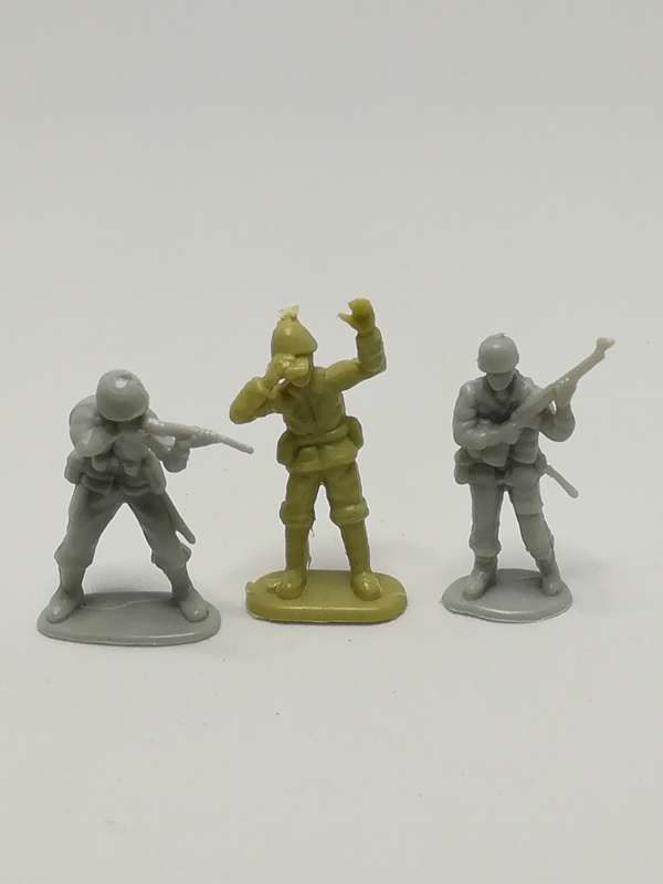 Miniature Soldiers Preparing For War (Miniature, suitable for printer's tray)