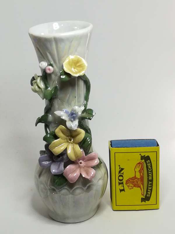 Medium Ceramic Vase with 3D Ceramic Flower Embellishment - Item 2