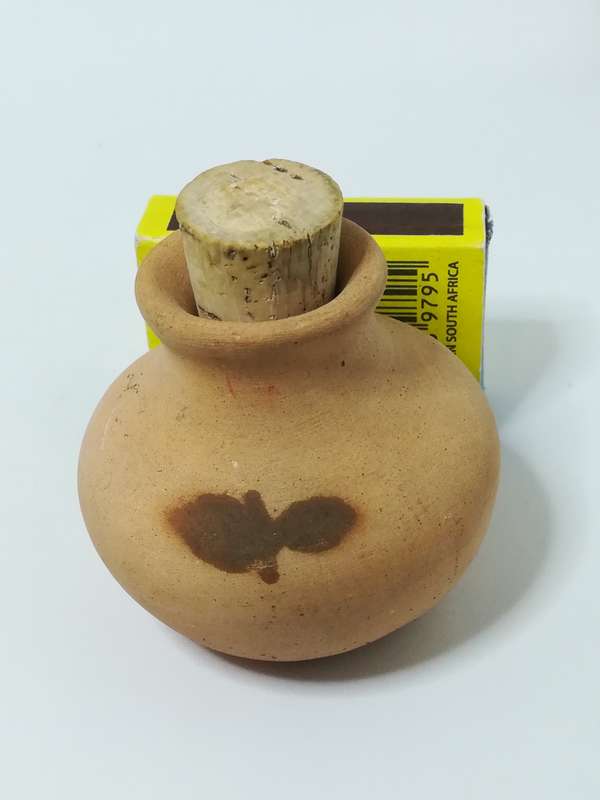 Small Clay Bottle & Cork with Leaf Design