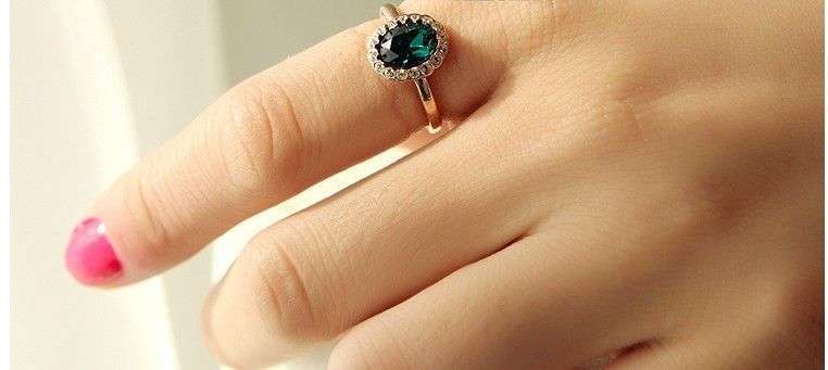 Green Crystal 18K Gold Plated Ring Jewelry Made with Genuine Swarovski Elements - 5.5