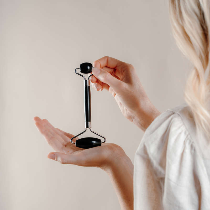 Obsidian Facial Roller