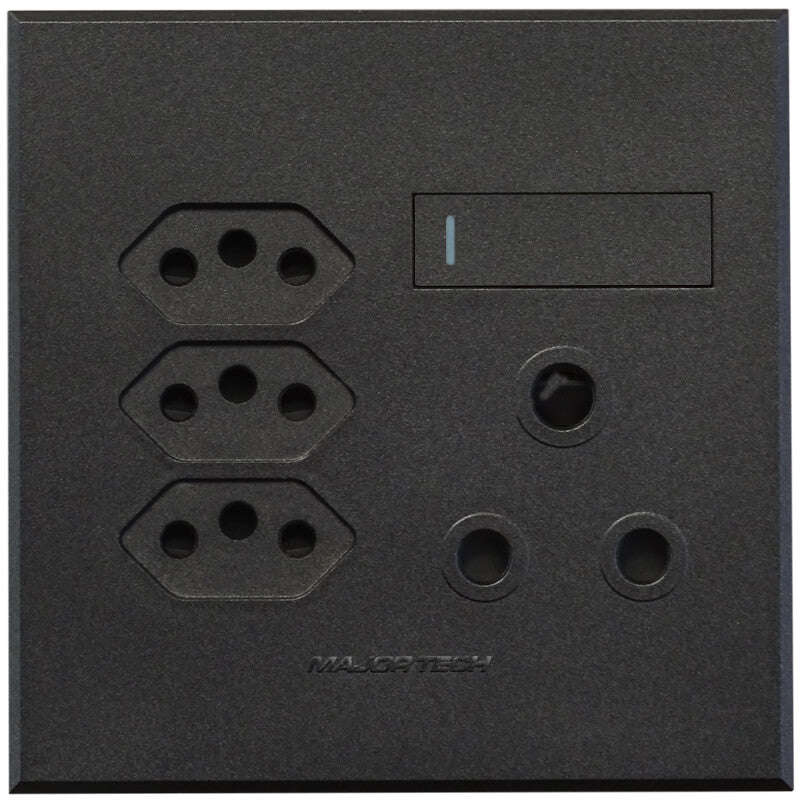 Veti 3 - 4 x 4 Single RSA, Triple V-Slim Sockets
