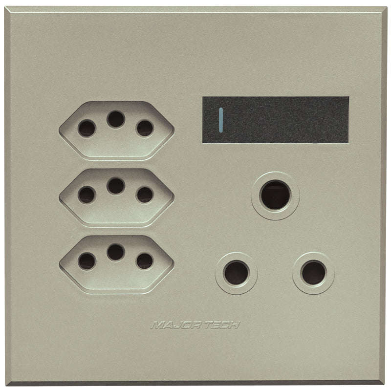 Veti 3 - 4 x 4 Single RSA, Triple V-Slim Sockets