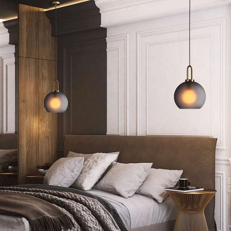 Truffle Antique Brass / Smoke Grey Pendant