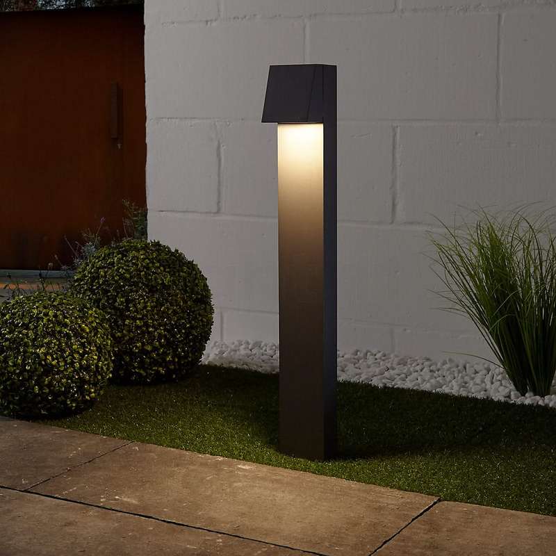 Sentry LED Bollard