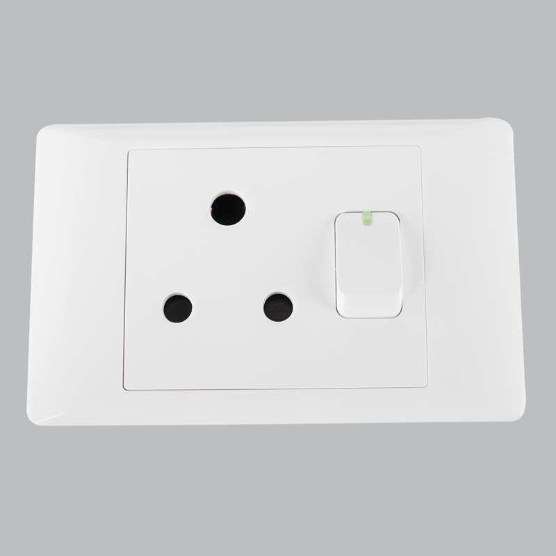 EPL White Socket - 16 Amp Socket