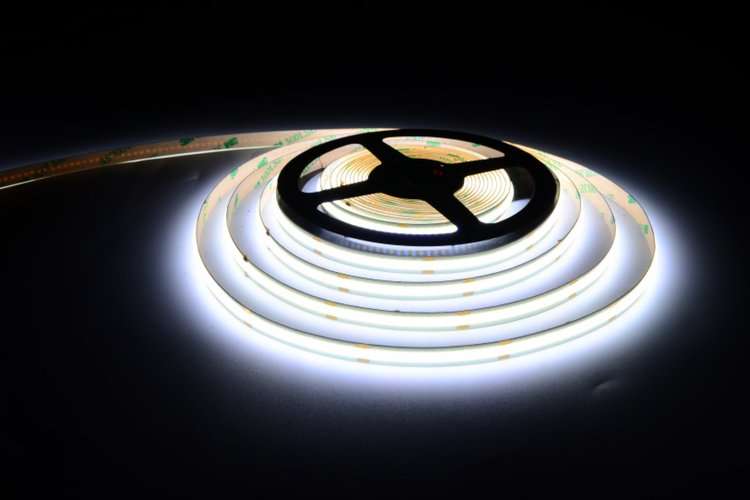LED Strip Light 24V - 8W COB CRI90 (5 Year)