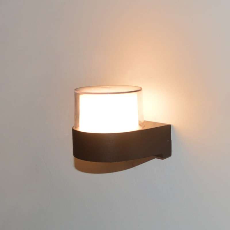 Danti Outdoor Wall Light
