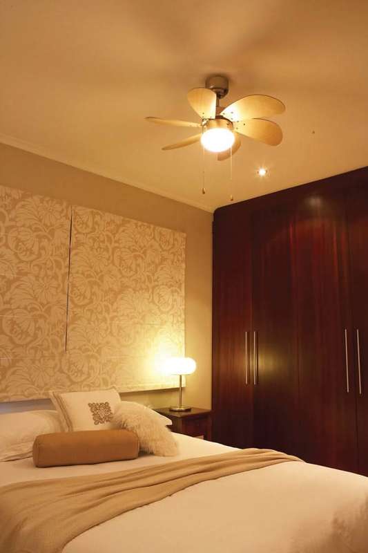 Fan Turbo Swirl 6 Blades Satin Chrome & Natural Wood