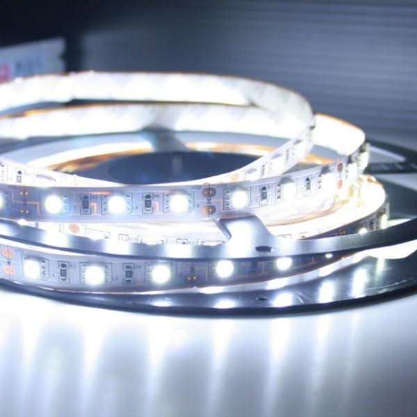 LED Striplight 5V - 5050 Non-Waterproof (5m Roll) - Daylight (6500K)