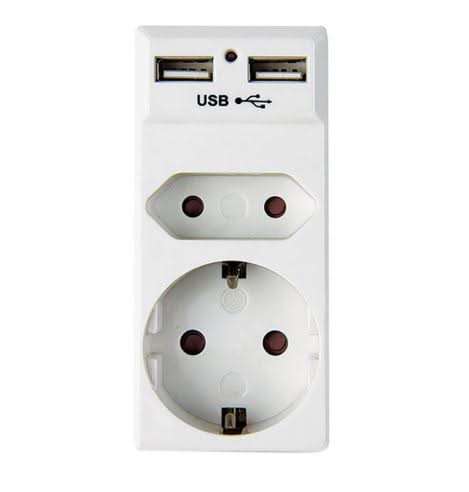 Adaptor - 1 x Schuko, 1 x Euro, 2 x USB