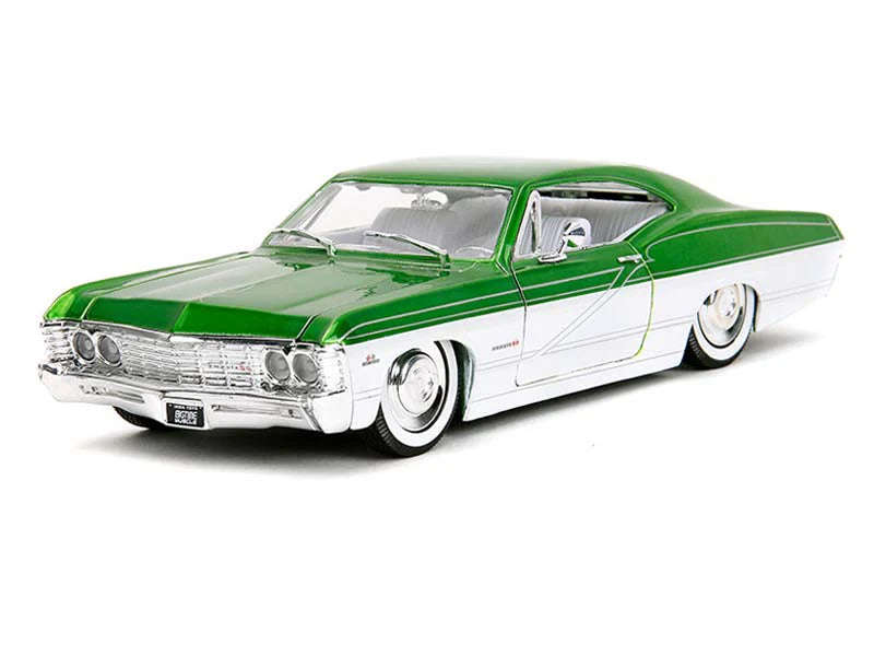 Chev Impala SS Candy Green & White (scale 1 : 24)