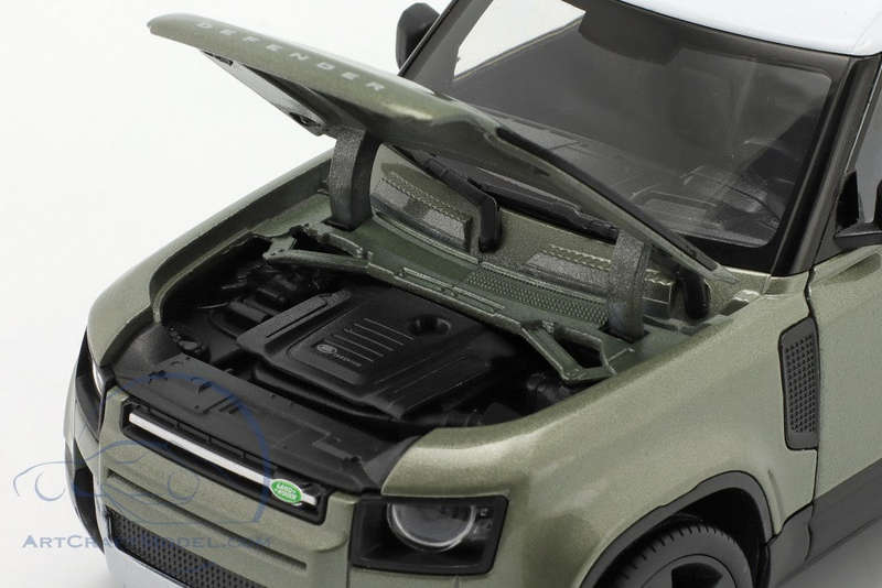 Land Rover Defender Green 2020 (scale 1 : 24)