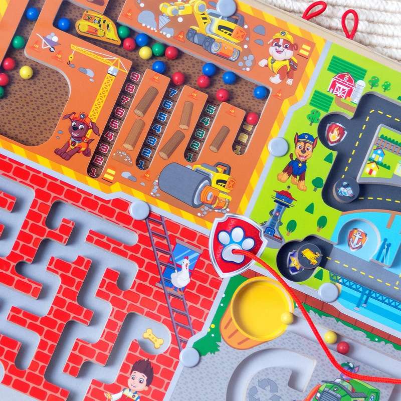 Paw Patrol 4 In 1 Magnetic Wand Maze Board