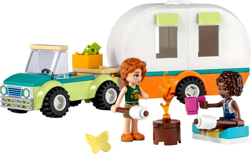 41726 Holiday Camping Trip Friends