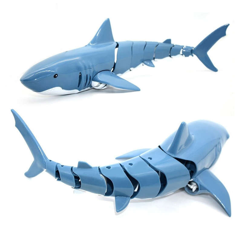 R/C Shark with Battery & USB Charger (Damaged Box)