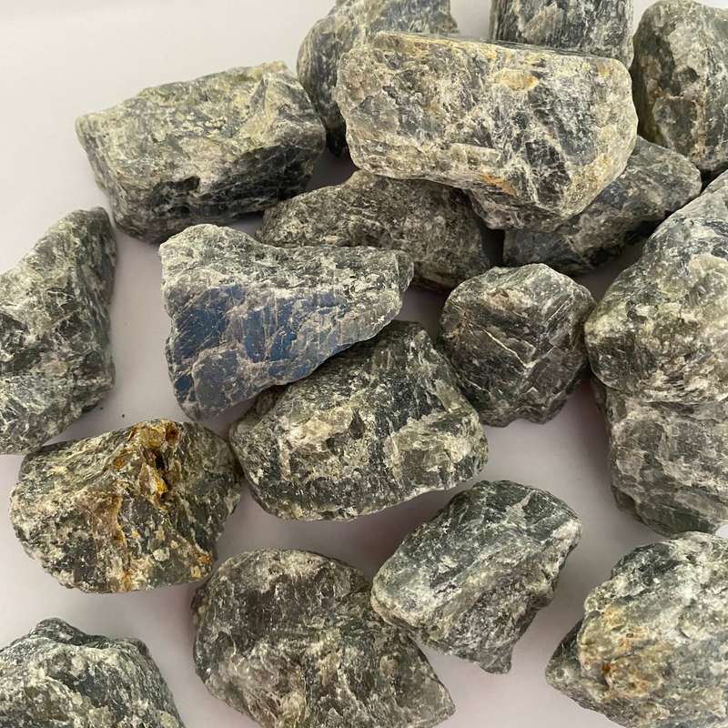 Labradorite Rough