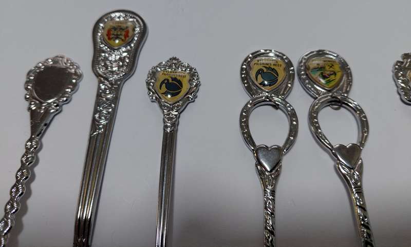 Souvenir Teaspoon & Butter Knife Collection - 9 Crested Spoons Plus 1 Butter Knife
