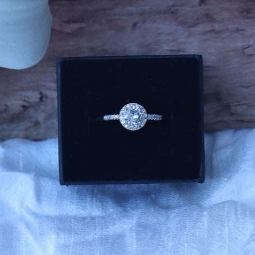 Elegant 1 Carat Cubic Zirconia Ring - Size 6 (M)