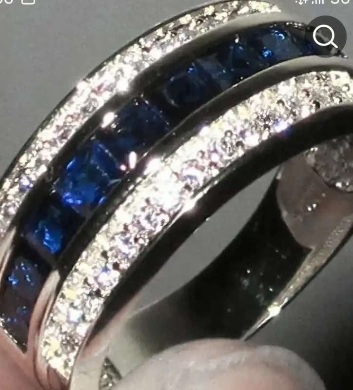 10K White Gold Princess-Cut Blue Sapphire Gemstone Ring - Size 6 (M)