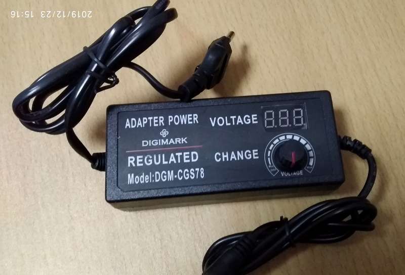 Digimark Adjustable Voltage Universal Power Supply