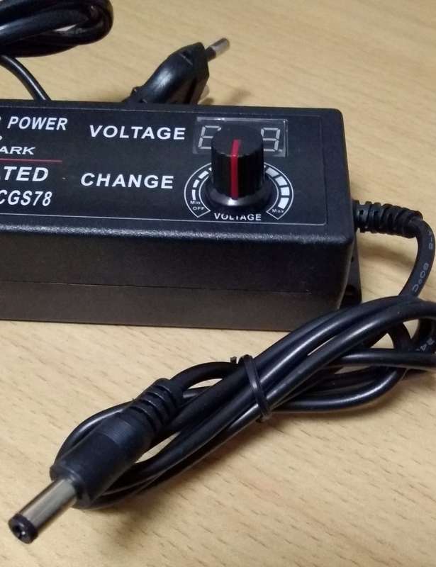 Digimark Adjustable Voltage Universal Power Supply