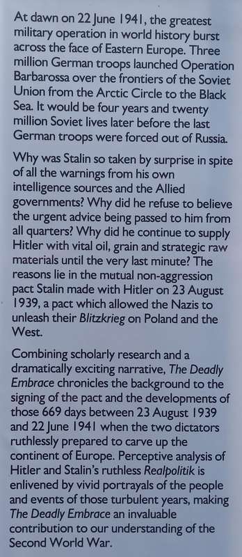 The Deadly Embrace: Hitler, Stalin and the Nazi-Soviet Pact, 1939-1941 | Anthony Read & David Fisher